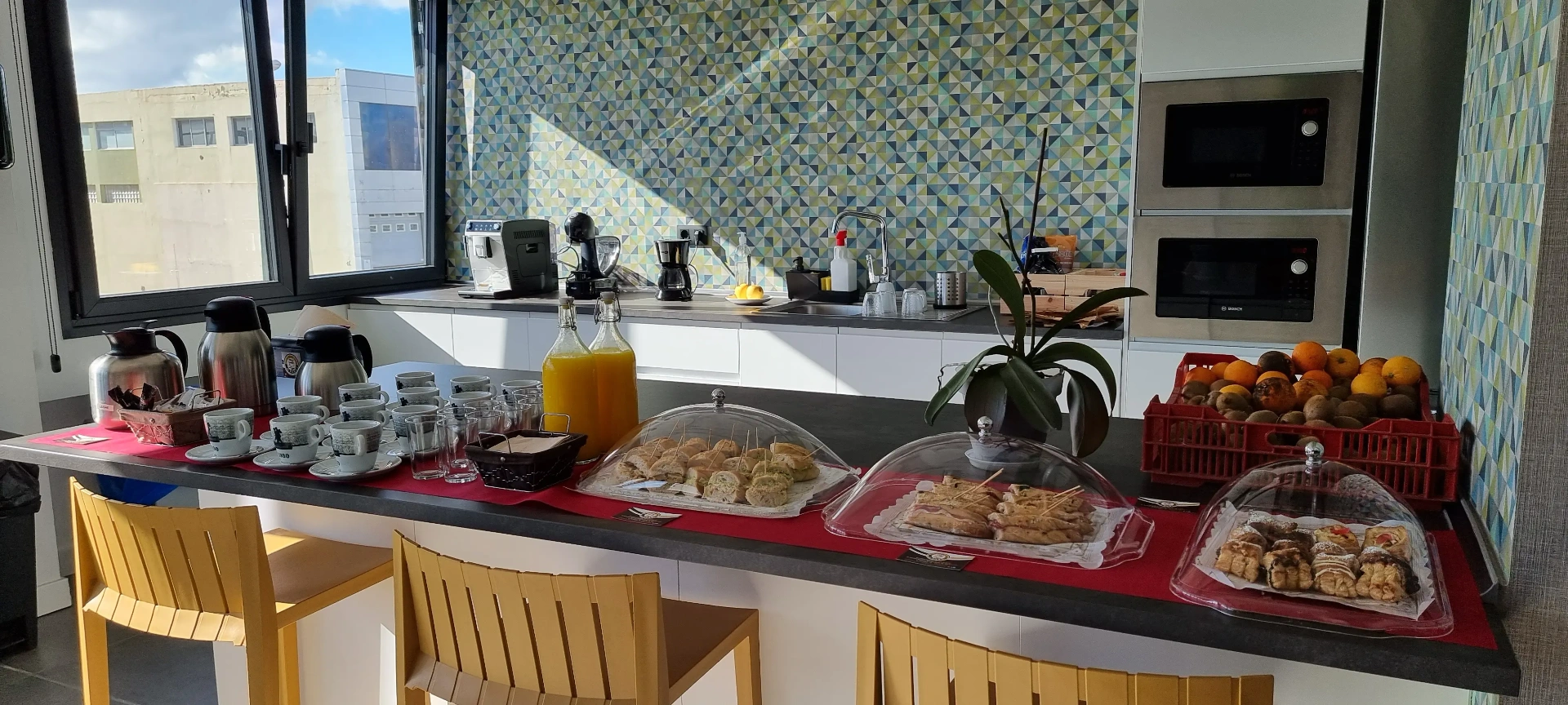 Detalle de pastelería fina de di Nardi lista para servir